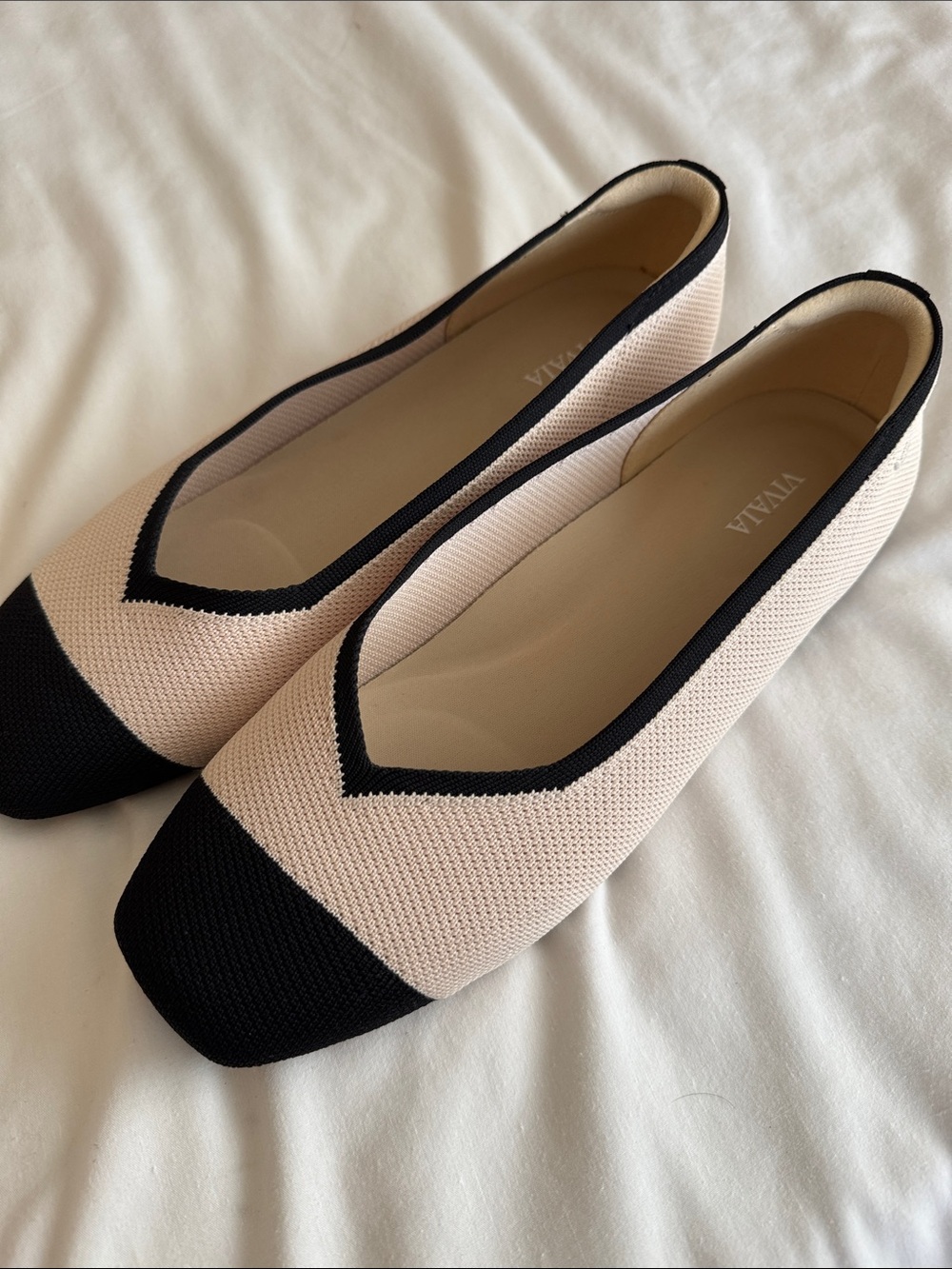 VIVAIA Margot 2.0 Square -Toe-V-Cut Two-Tone Knit Ballet Flats Sz 9.5